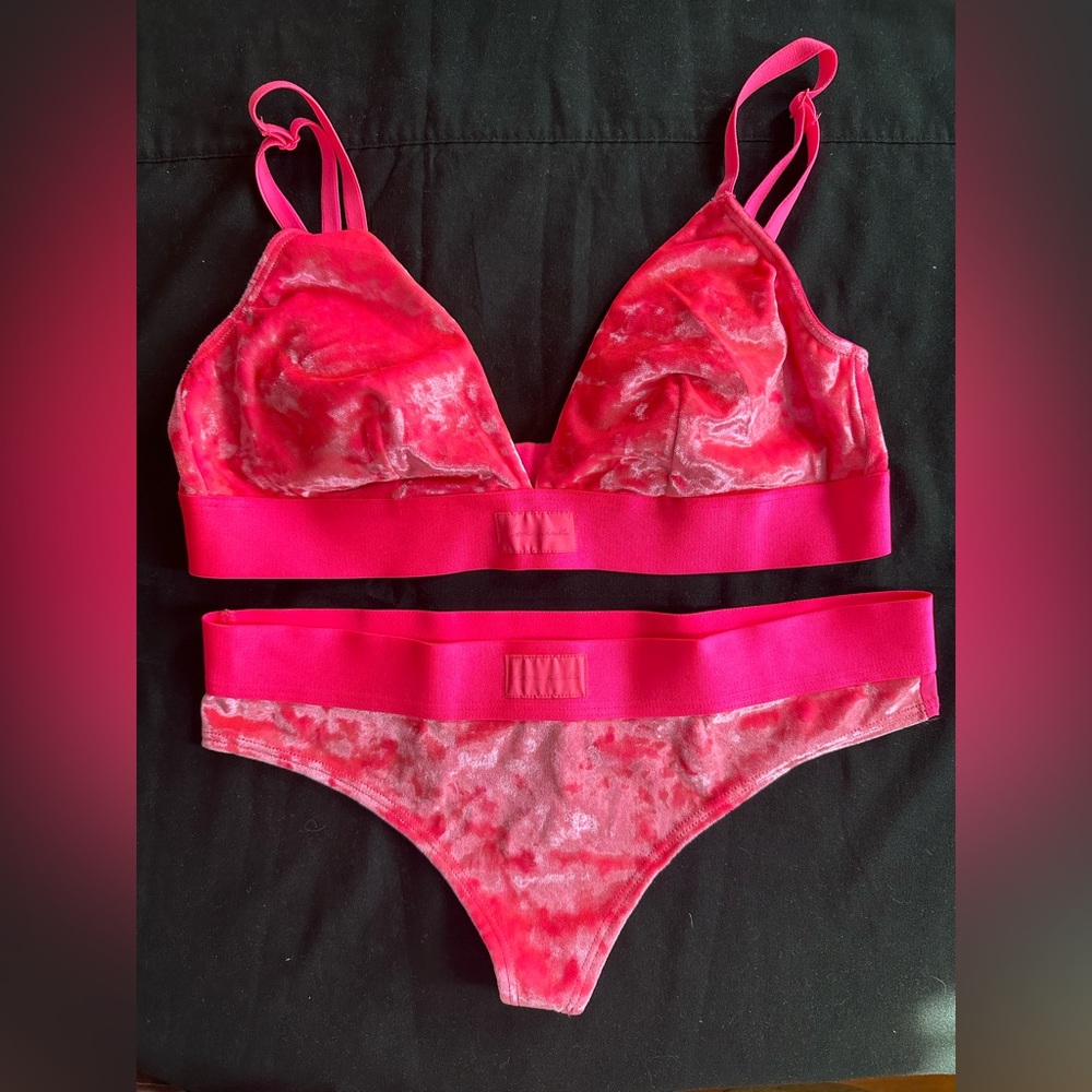 NEW Victoria's Secret Pink Velvet Bralette and Panty Set